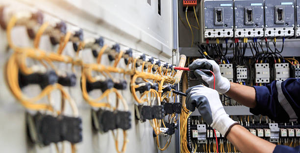 Professional Electrician technician working in Corvallis, OR
